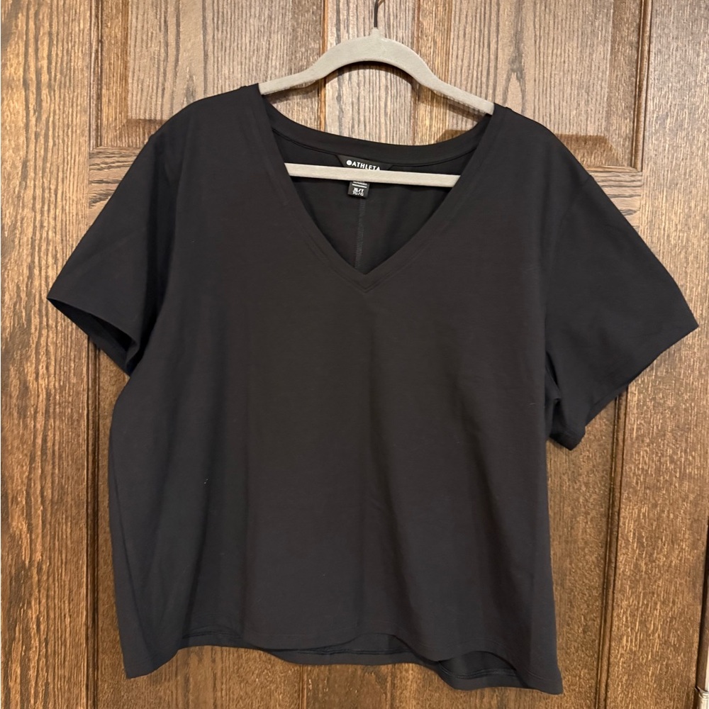 Athleta Black V-Neck Short Sleeve Cropped Tee Size XL